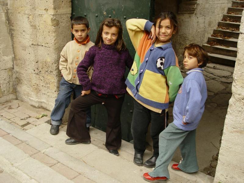 Istanbul Kids 4283 20031211 1344.jpg