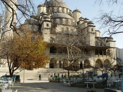 Istanbul Yeni  (new) Mosque 2003 12 10