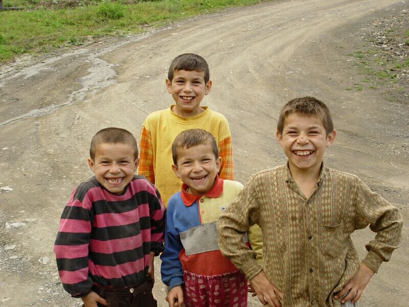 0969 Inebolu Flower Village pupils 2003 09 13