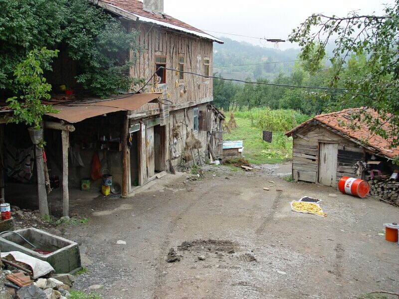 1030 Inebolu walk misty day 2003 09 15