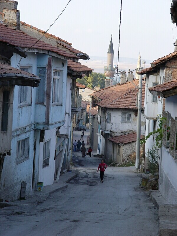 Kutahya street scene October 2 2003