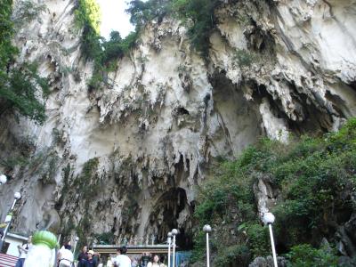 Mouth of Batu Cave.JPG