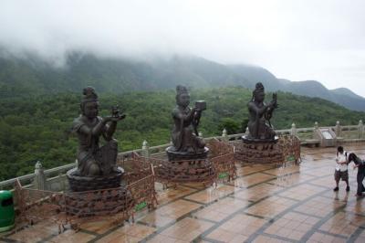 u44/ghislain3/medium/28372934.LantauIslandPoLinMonasteryNexttoBigBuddha0902.jpg