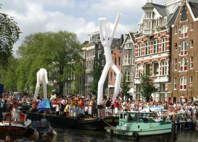Gay Pride Amsterdam<br>030802-024b.jpg
