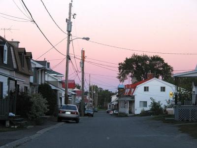 Sunset Indian village Kahnawake