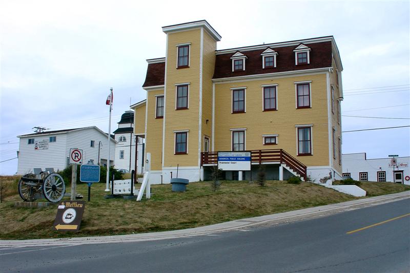 Bonavista Courthouse with coffee shop behind and right