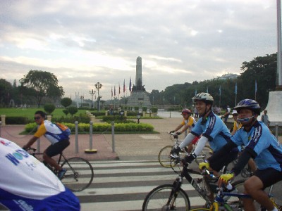 Pagbilao Bikers biking in Manila