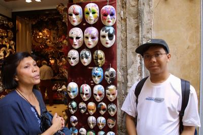 Face masks, symbol of Venice