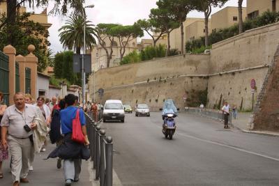 Walking to the Vatican before the rain falls