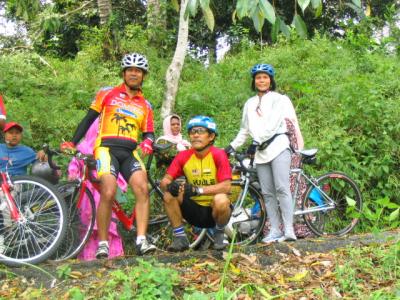 Pujangga waiting for ferry with 63-year old Razak, ex-Perak State rider