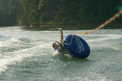 michaela_tube_fly3.jpg