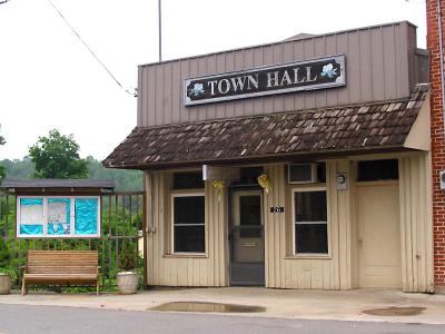 01f_Town_Hall.jpg