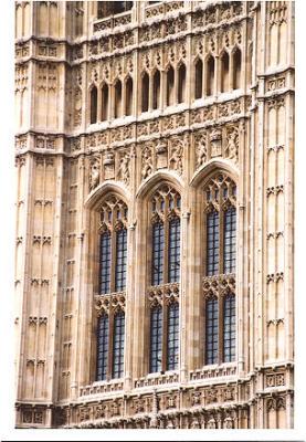 Parliament close-up.jpg