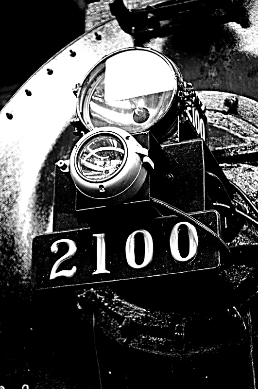 Train 05.