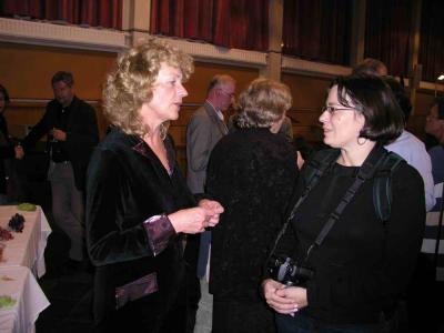 Wilma van der Heerden, wife of conductor talking with John and Nancy