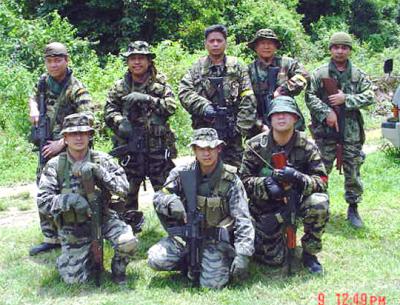 u44/kalashnikov/medium/28812130.LRRPteam3.jpg
