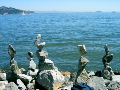 Balancing rocks at Sausalito (1)