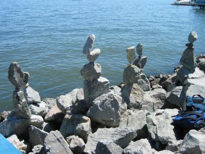 Balancing rocks at Sausalito (2)