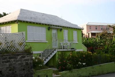 bermuda__a_neighborhood
