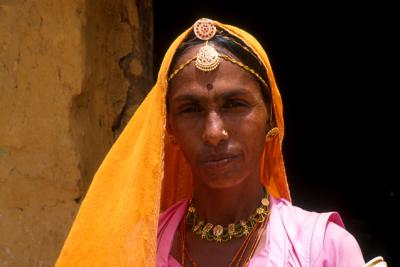 u44/lcarlsen/medium/34360929.jai_031_Amit_mother_WEB.jpg