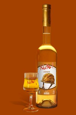 nuts bouteille.jpg