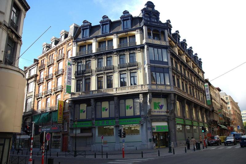133 The biggest chinese store in Brussels.jpg