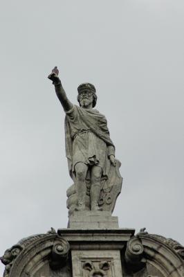 067 Figures of franc maconery on Grand Place Housetops.jpg