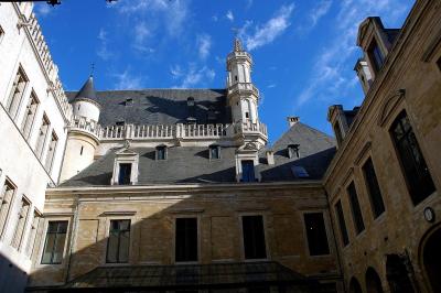 089 Inner court roofs.jpg