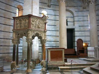 Pulpit by Nicola Pisano, Baptistry