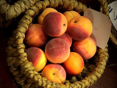 Alabaster Peaches!!