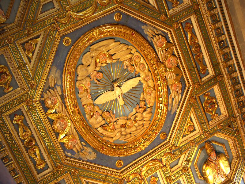 Duomos gilded ceiling, Volterra