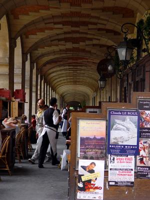Café place des Vosges