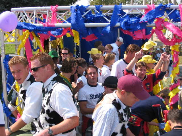 InkomParade.jpg