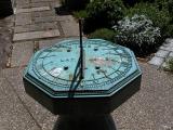 Outdoor sundial.jpg(376)