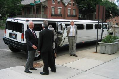 Hummer Limo 2.jpg