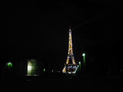 u44/oneworldisenough/medium/28720355.TourEiffel.jpg