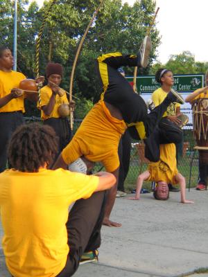 u44/ooochromeooo/medium/33757435.Capoeira.jpg
