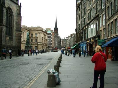 Looking up the Royal Mile