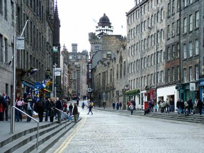 Looking up the Royal mile towards the Castle