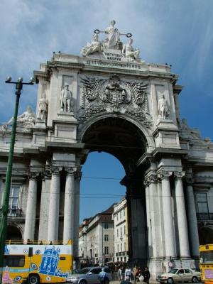 The Arch leading to Rua Augusta
