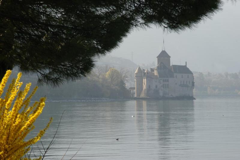 Chillon castle by tcom