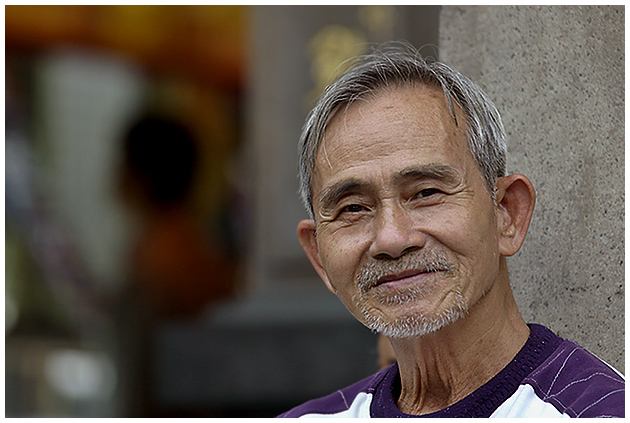 Darren M - Gent at Lungshan Temple