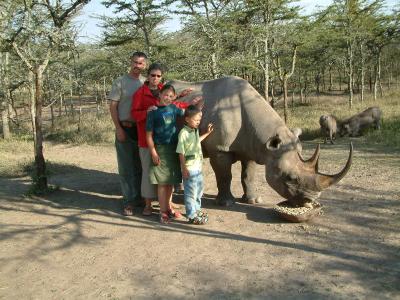 7FamilyRhino.JPG