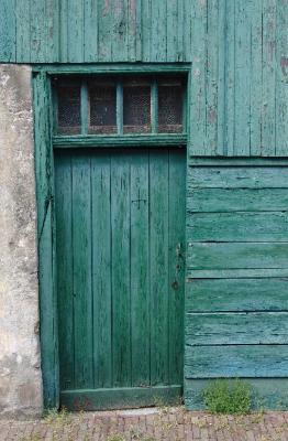 Nice green door
