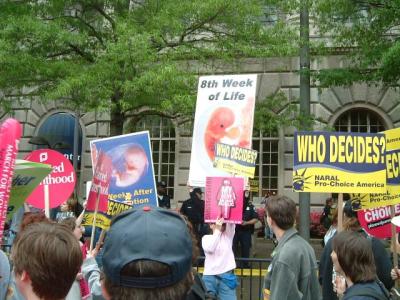Anti-abortion protestors