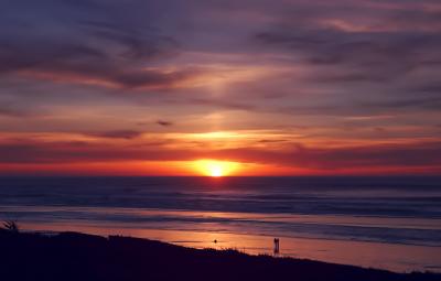 7649 Sunset on the beach.jpg