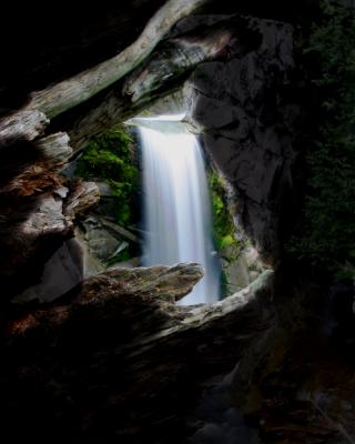 waterfall Vignet.jpg