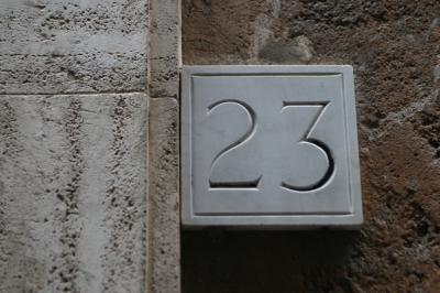 23