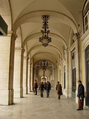 Lisboa antiga*by Jos Maria Simes