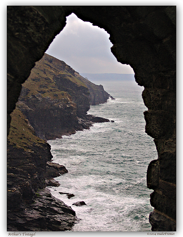 Arthurs Tintagel<br><font size=2>Fremiet